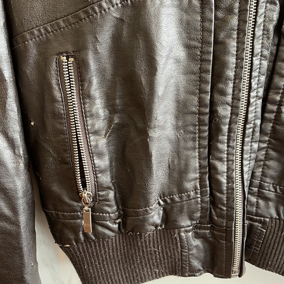 💕x2HP💕By Bernardo dark brown faux leather jacket - Picture 6 of 15